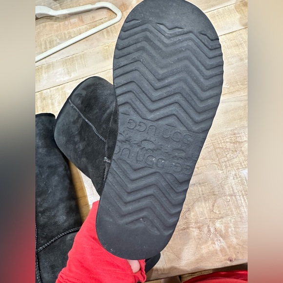 UGG Australia classic tall black boots 👢 - Picture 9 of 13